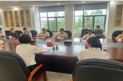 崇仁县人民政府 工作动态 崇仁县举行制造业数字化转型诊所揭牌暨亚威智慧工厂建设签约启动仪式